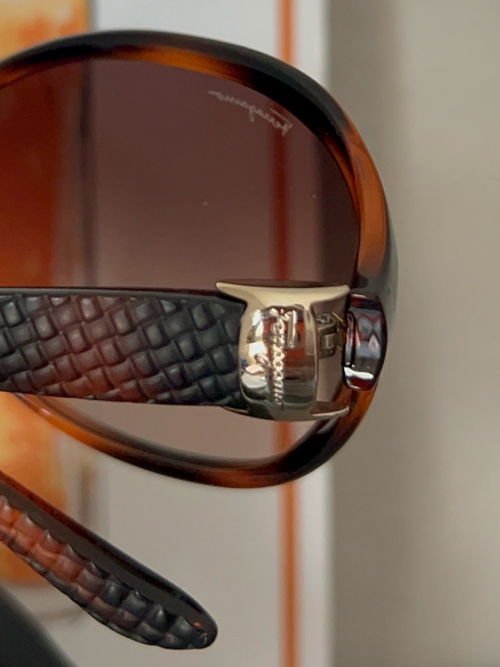 Salvatore Ferragamo Tortoiseshell Brown Gradient Lens Sunglasses - Picture 7 of 8